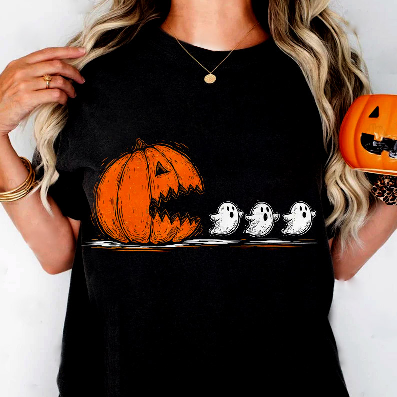 Halloween Pumpkin Chasing Ghost Shirt Halloween Pumpkin Chasing Ghost Shirt