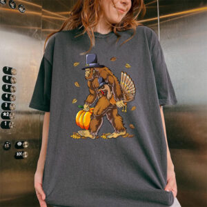 Bigfoot Turkey Pumpkin Thanksgiving Sasquatch Shirt Bigfoot Turkey Pumpkin Thanksgiving Sasquatch Shirt