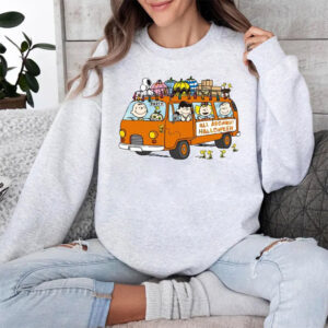 Peanuts Halloween Snoopy & Charlie Brown Crewneck Comfort Colors Tee 1