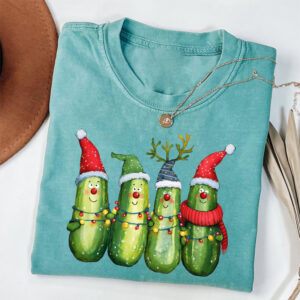 Pickle Lovers Happy Xmas Comfort Colors Tee 1