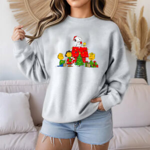 Snoopy And Charlie Brown On Christmas Tee