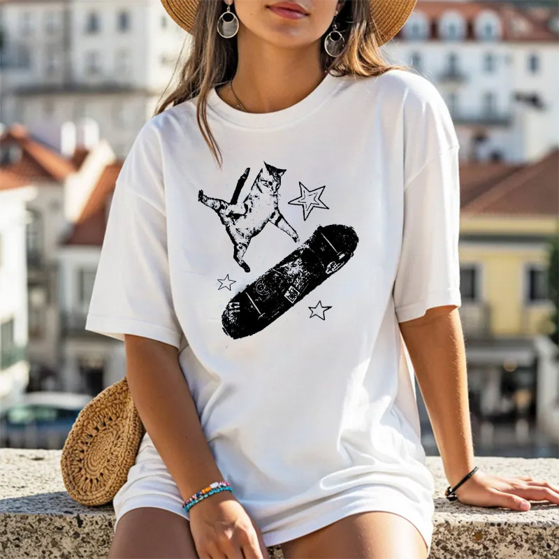 Skateboard Cat 90s Vintage Style Comfort Colors Shirt