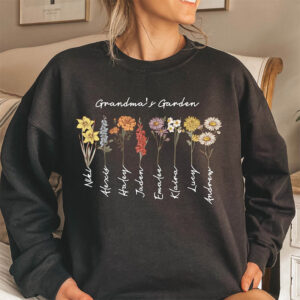 Mom's Day Gift Great Grandma Shirt PersonalizedShirts.net