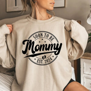 Custom Year Soon To Be Mommy And Daddy Preganancy Reveal Tee Custom Year Soon To Be Mommy And Daddy Preganancy Reveal Tee
