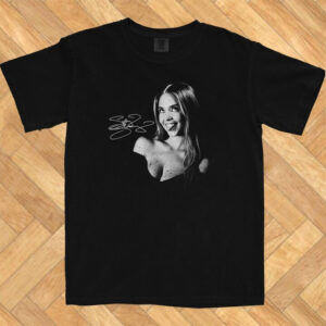 Sydney Sweeney Rising Star Graphic Signature Comfort Colors Shirt 3 PersonalizedShirts.net